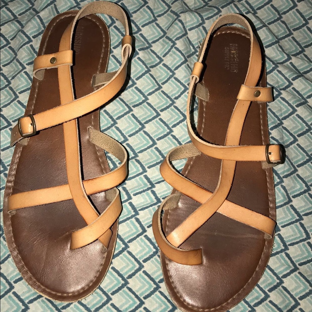 Women’s sandals